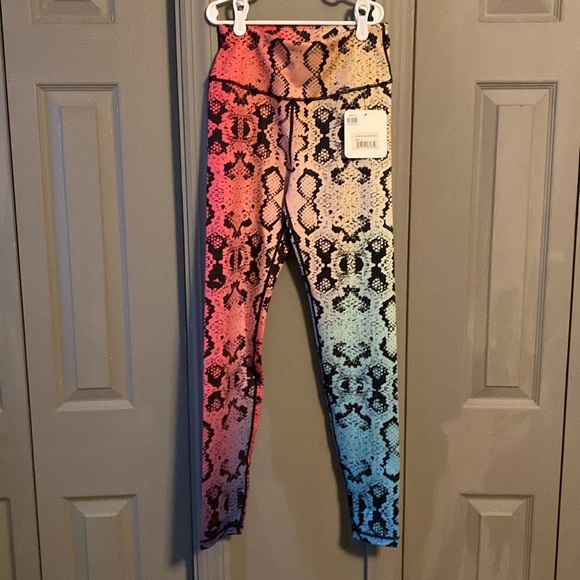 Snake skin multi colored workout leggings - Picture 1 of 3